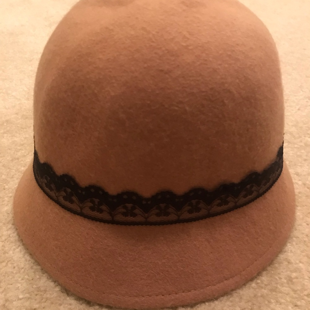 Cloche/Bucket Hat